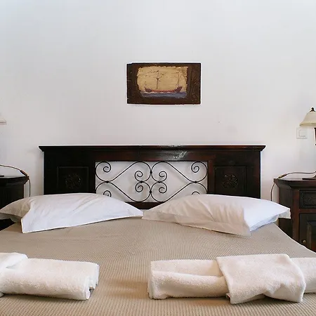 Fassolou 2* فاروس