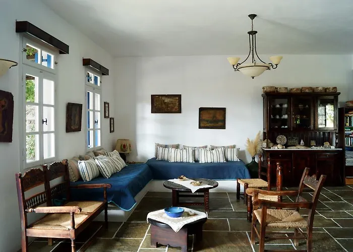 Fassolou Apartmanhotel Fárosz